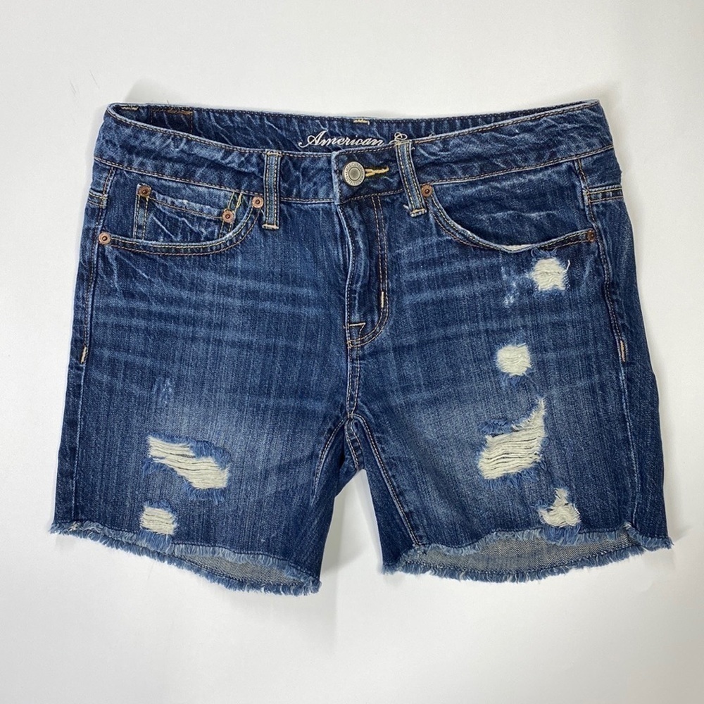 American Eagle Raw Hem Distressed Shorts Size 4 6" Inseam